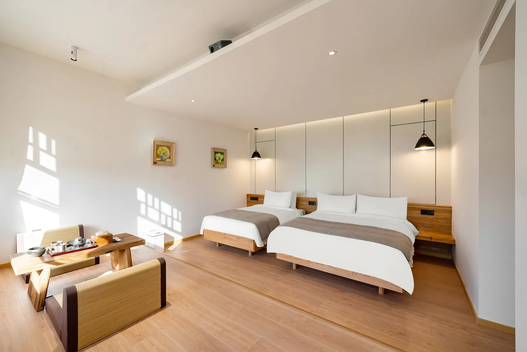 极意亲子房实景，点击打开房间空间展示